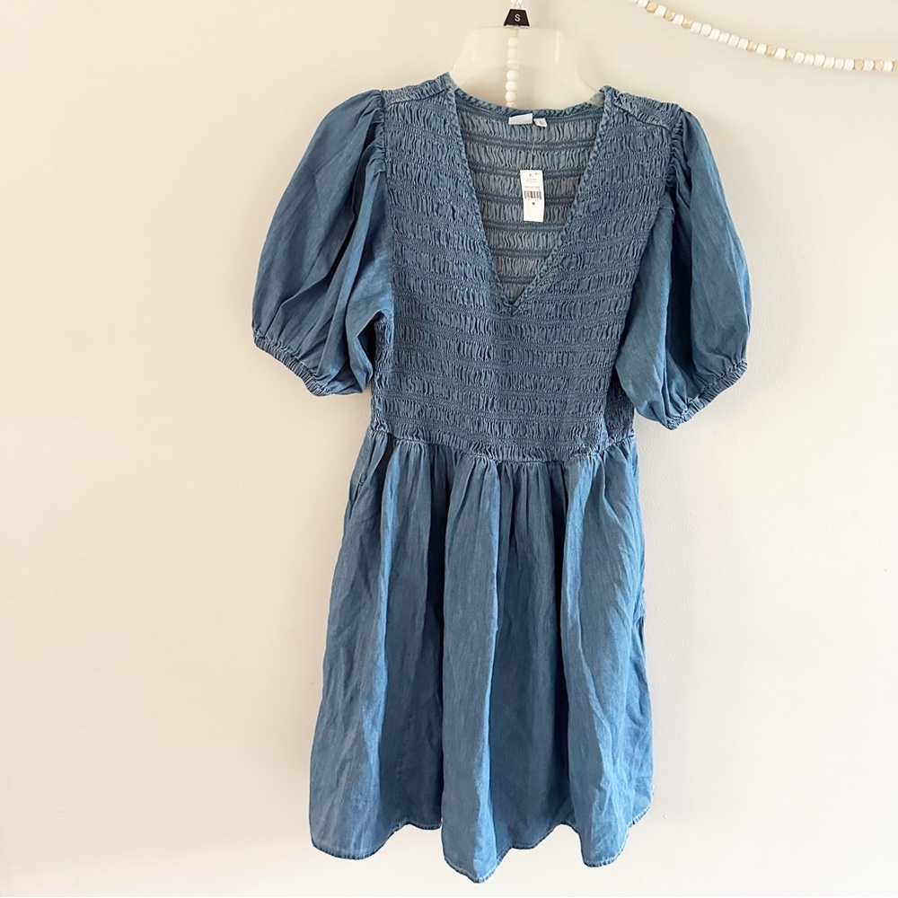 NWT Gap Smocked Denim Dress Size Medium
